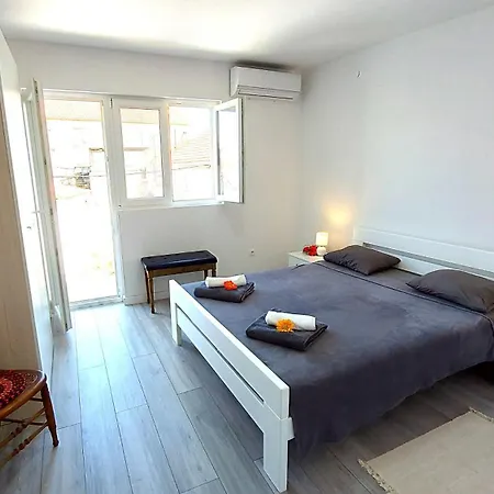 Apartment Grlica Trogir